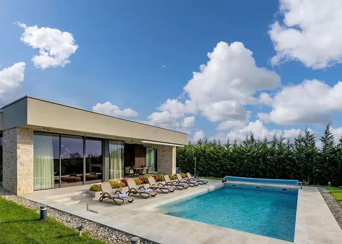 Miracle - Happy Villa *